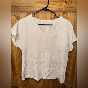 SHEIN Cream Short Sleeve V-Neck Top